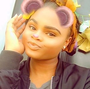 Meet your Posher, Ashlee